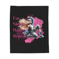 Dance-Themed Velveteen Plush Blanket, Cozy Throw for Dance Lovers, Perfect Gift for Birthdays and Dance Events, Dance lover Stylish Comfort